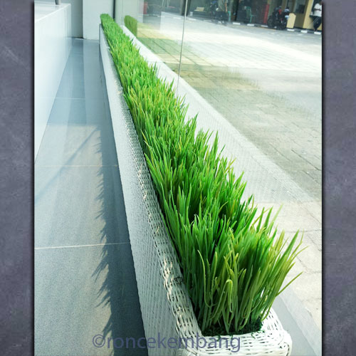 Planter Rumput Plastik - AP07